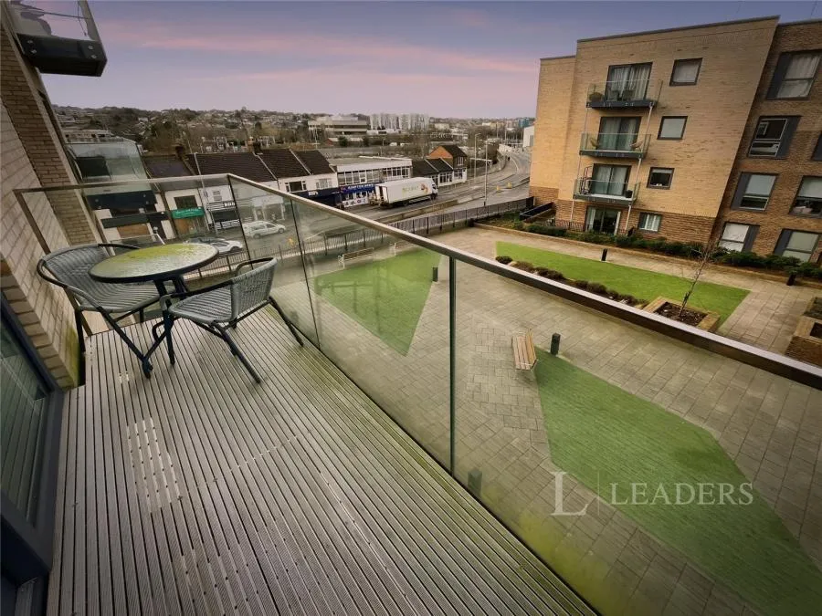 Stirling Drive, Luton, LU2, photo 2