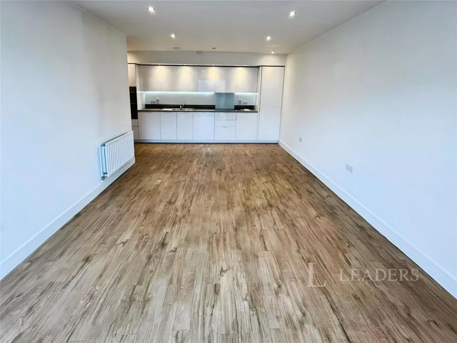 Stirling Drive, Luton, LU2, photo 6