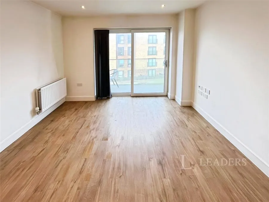 Stirling Drive, Luton, LU2, photo 5