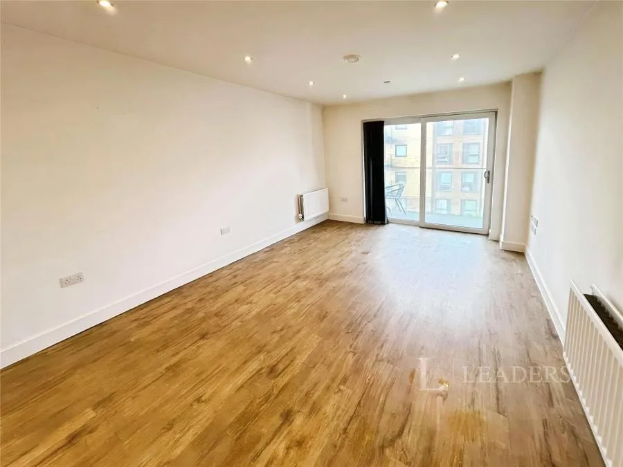 Stirling Drive, Luton, LU2, photo 7