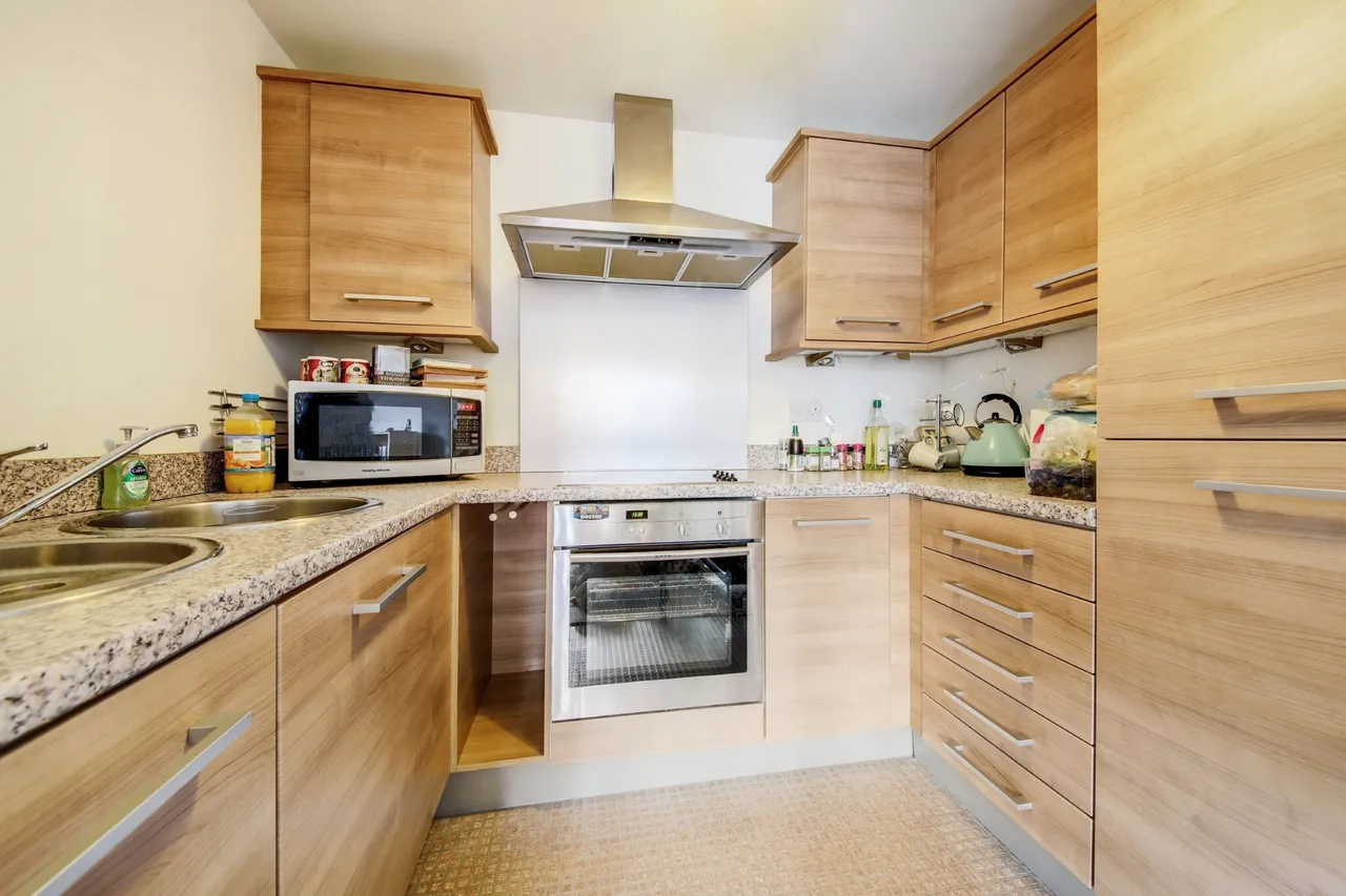 Cameronian Square, Worsdell Drive, NE8, photo 9