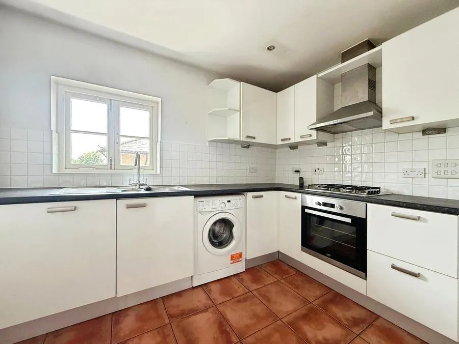 Cambridge Road, Crowthorne, RG45, photo 4