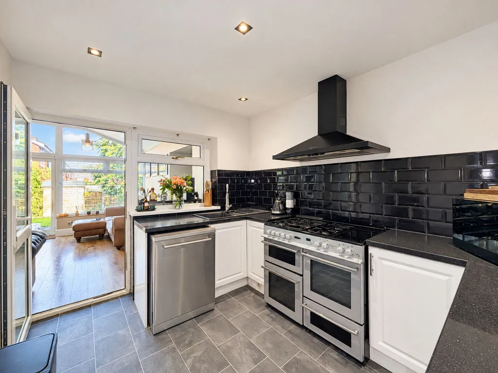 Chillington Close, Walsall, WS6, photo 8