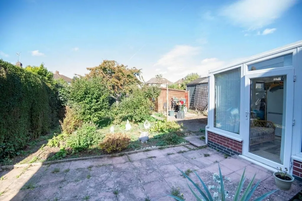 First Avenue, Wellingborough, NN8, photo 10