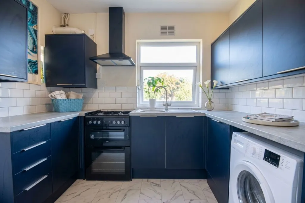 First Avenue, Wellingborough, NN8, photo 6