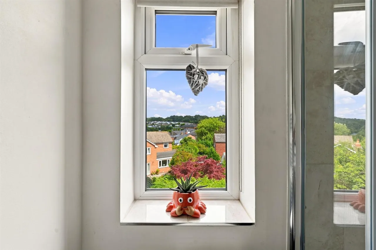 Springbank, Bollington, photo 21