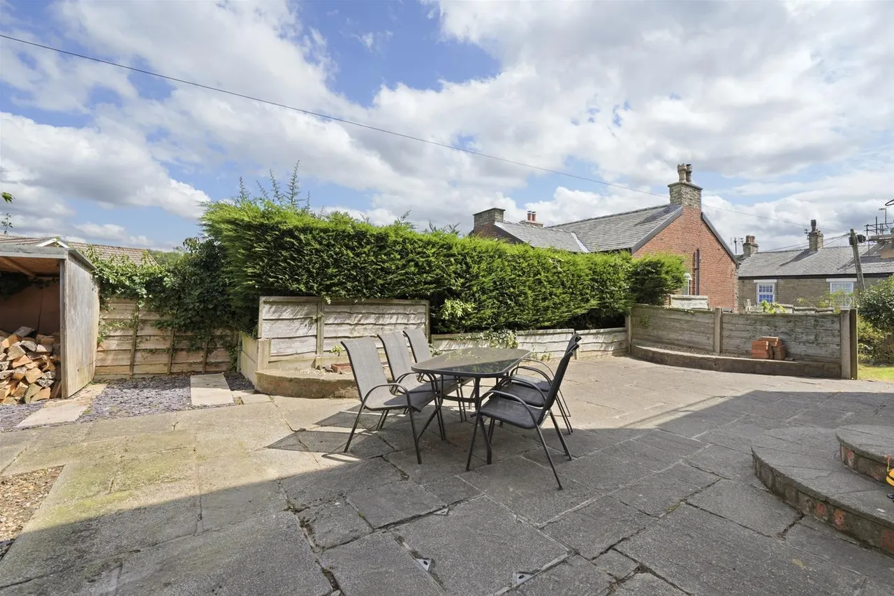 Springbank, Bollington, photo 32