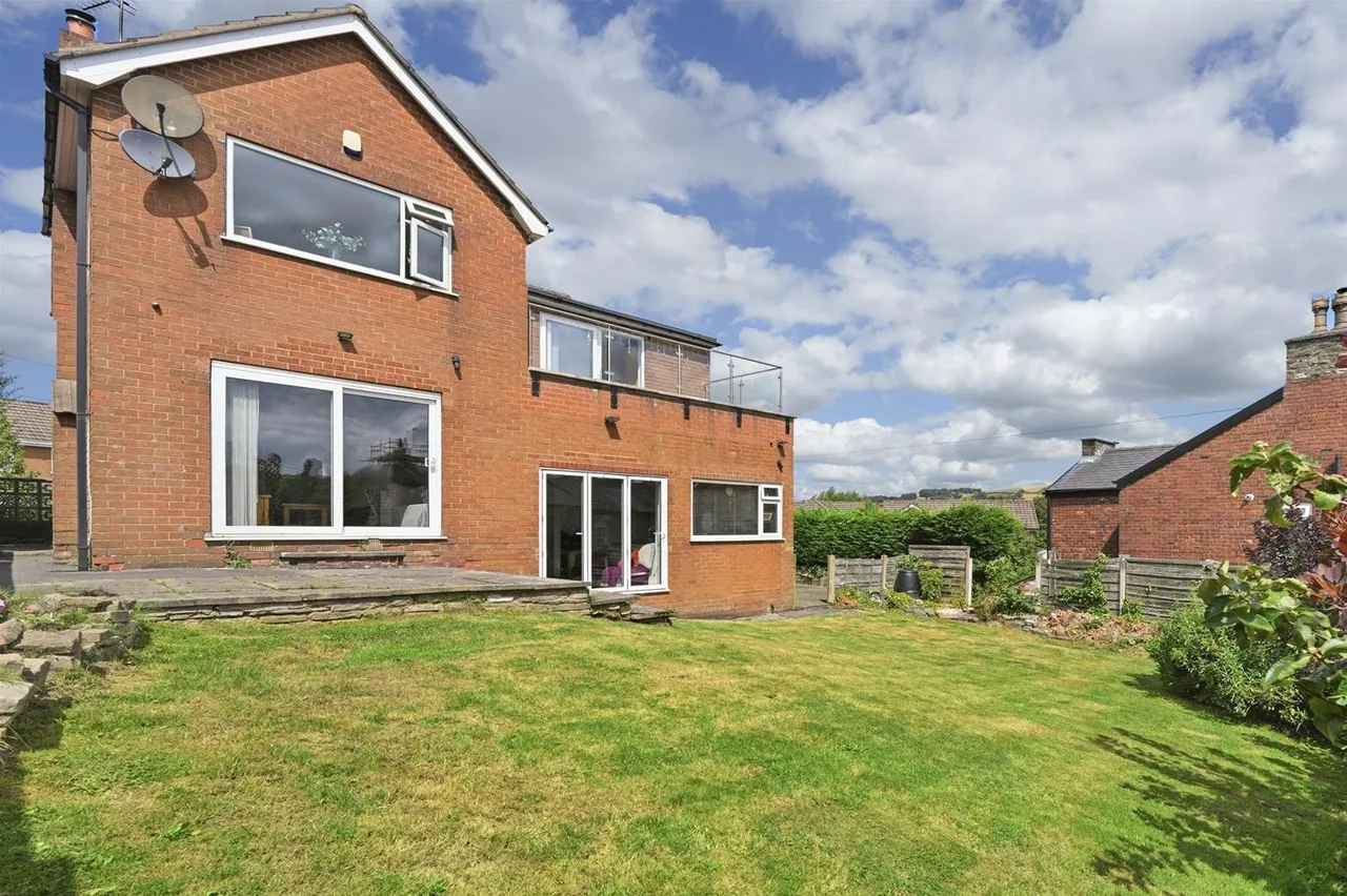 Springbank, Bollington, photo 30