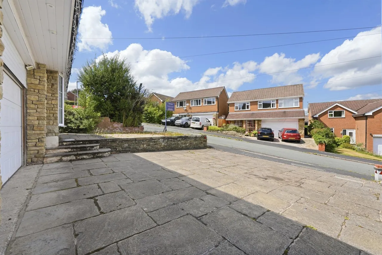 Springbank, Bollington, photo 33