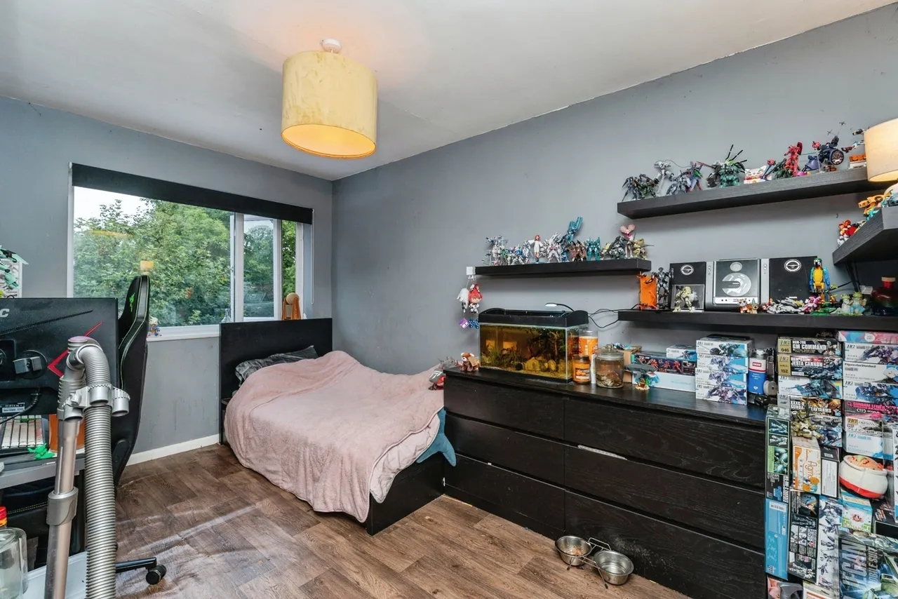 Rayon Road, Greenfield, CH8, photo 11