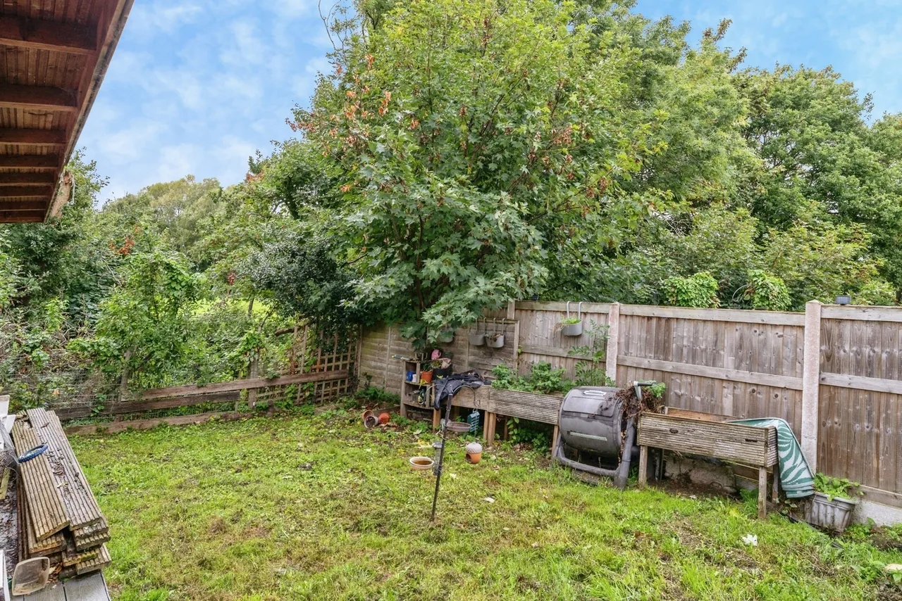 Rayon Road, Greenfield, CH8, photo 6