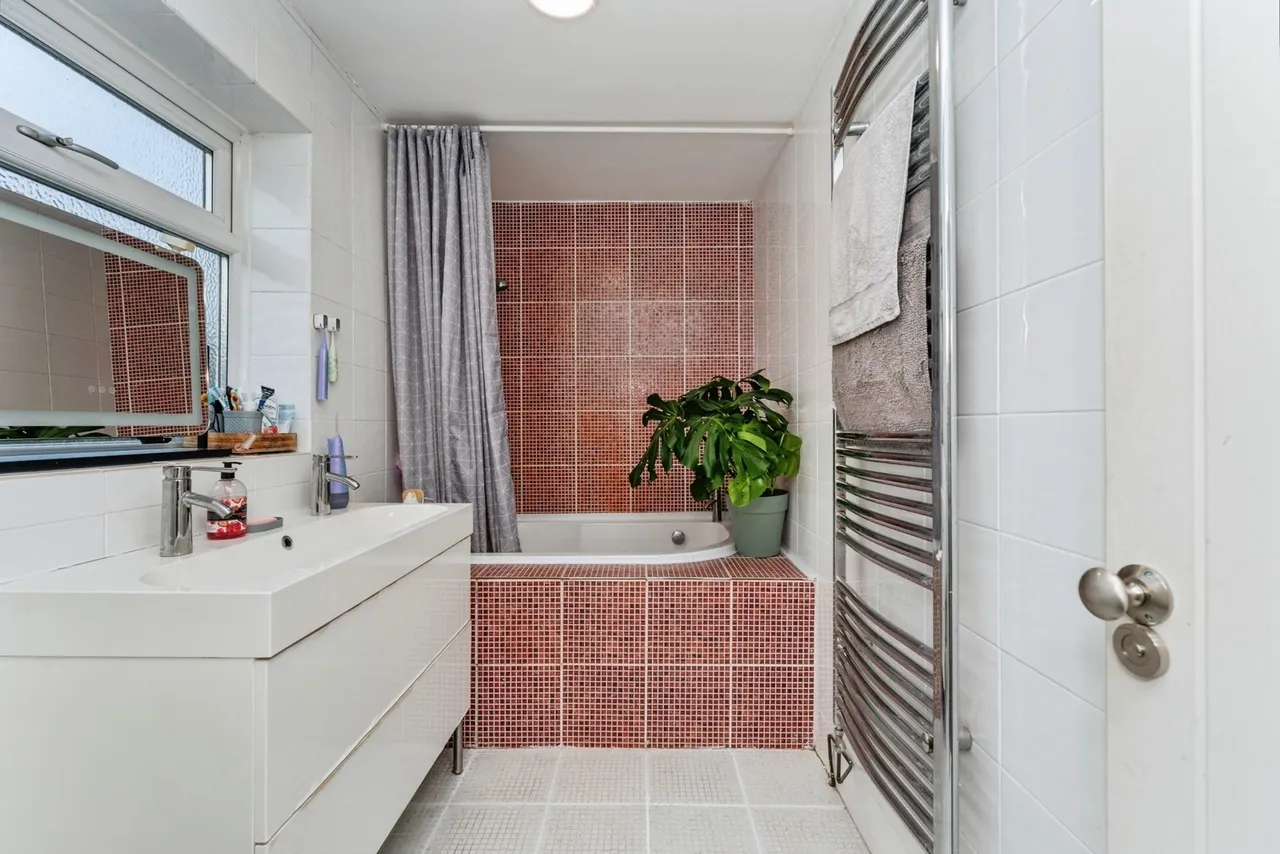 Rayon Road, Greenfield, CH8, photo 14