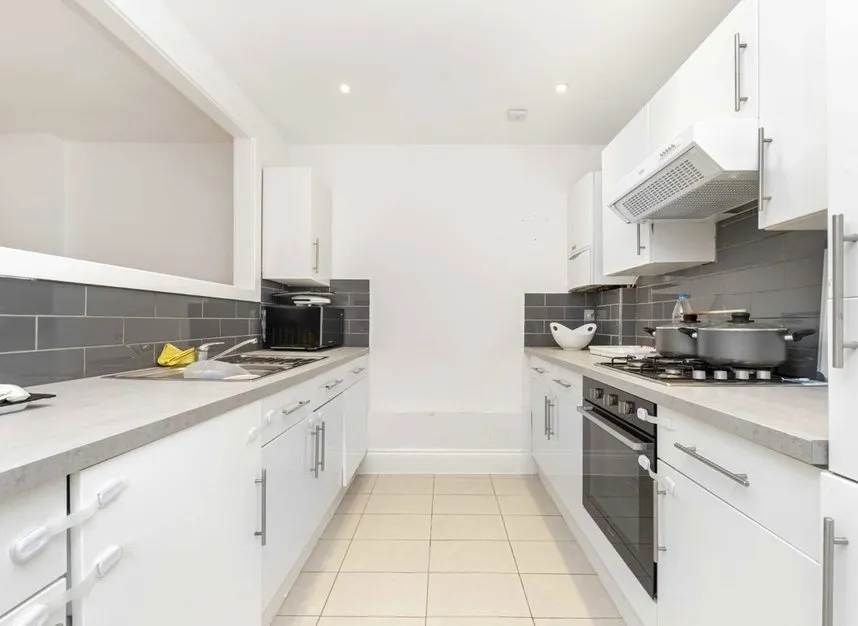 2 bed flat to rent — Mare Street, Hackney Central, E8