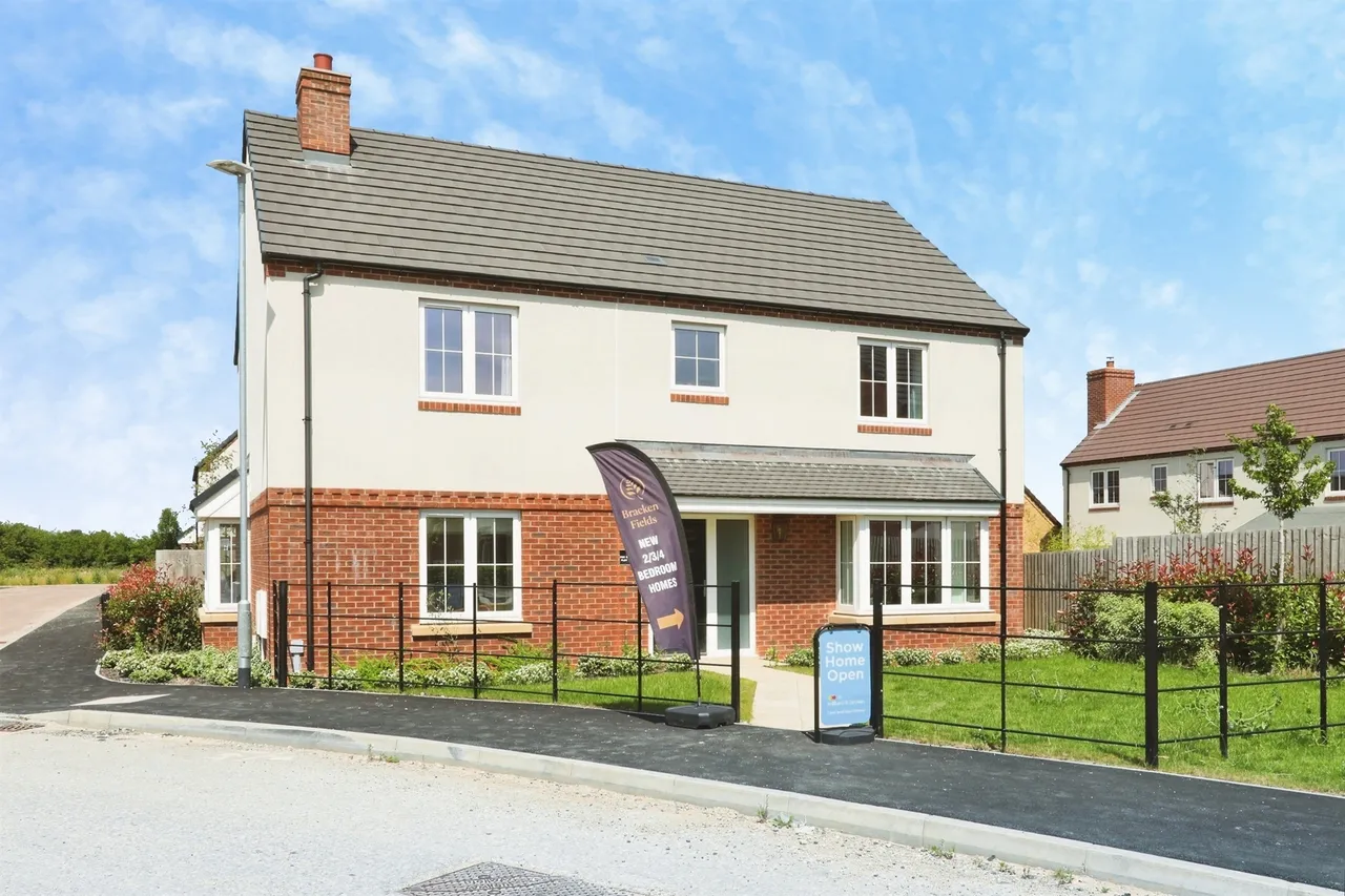 4 bed house for sale — Butterfly Road, Retford