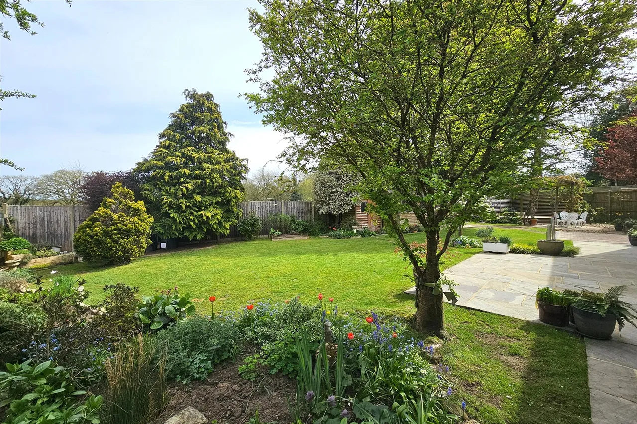 Chestnut Close, Liphook, GU30, photo 22