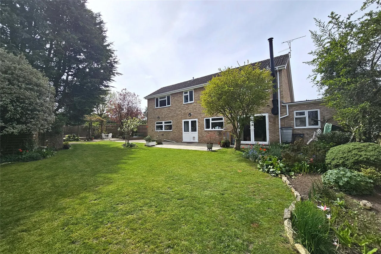 Chestnut Close, Liphook, GU30, photo 21