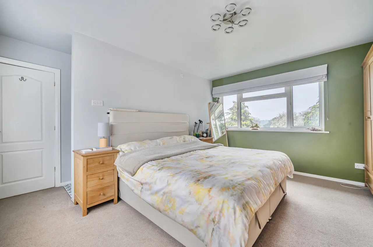 Chestnut Close, Liphook, GU30, photo 11