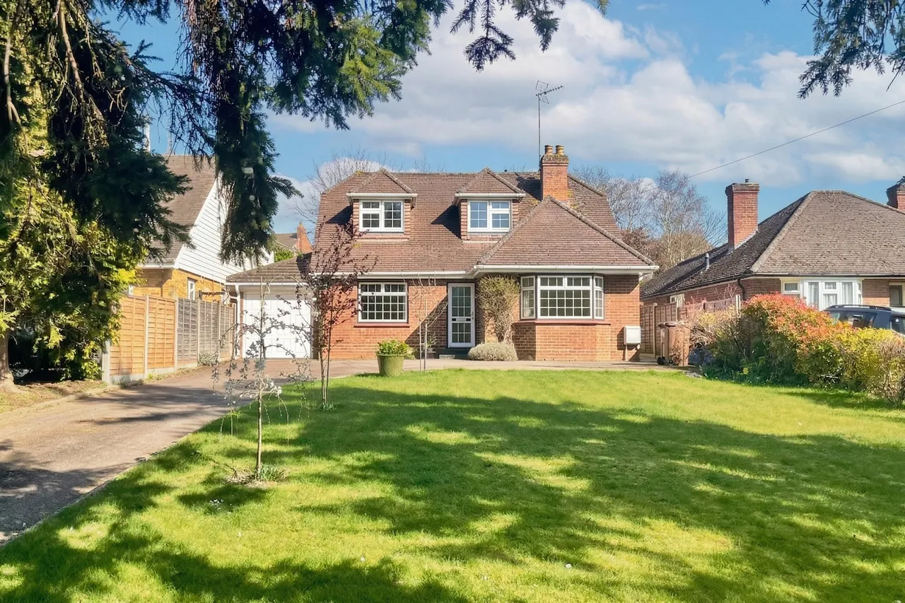 3 bed house for sale, Brook Lane, Sawbridgeworth, CM21