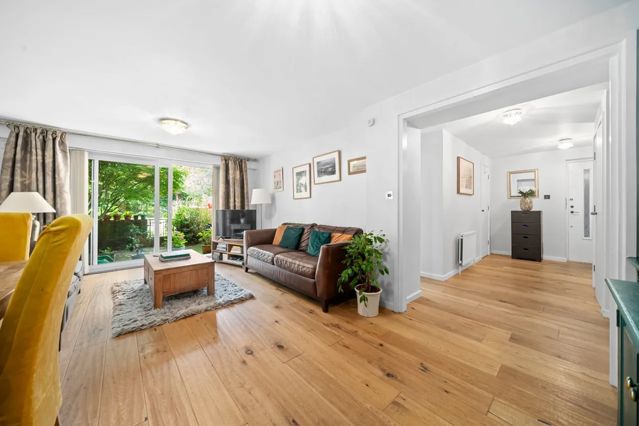 Battersea Church Road, London, SW11, photo 11