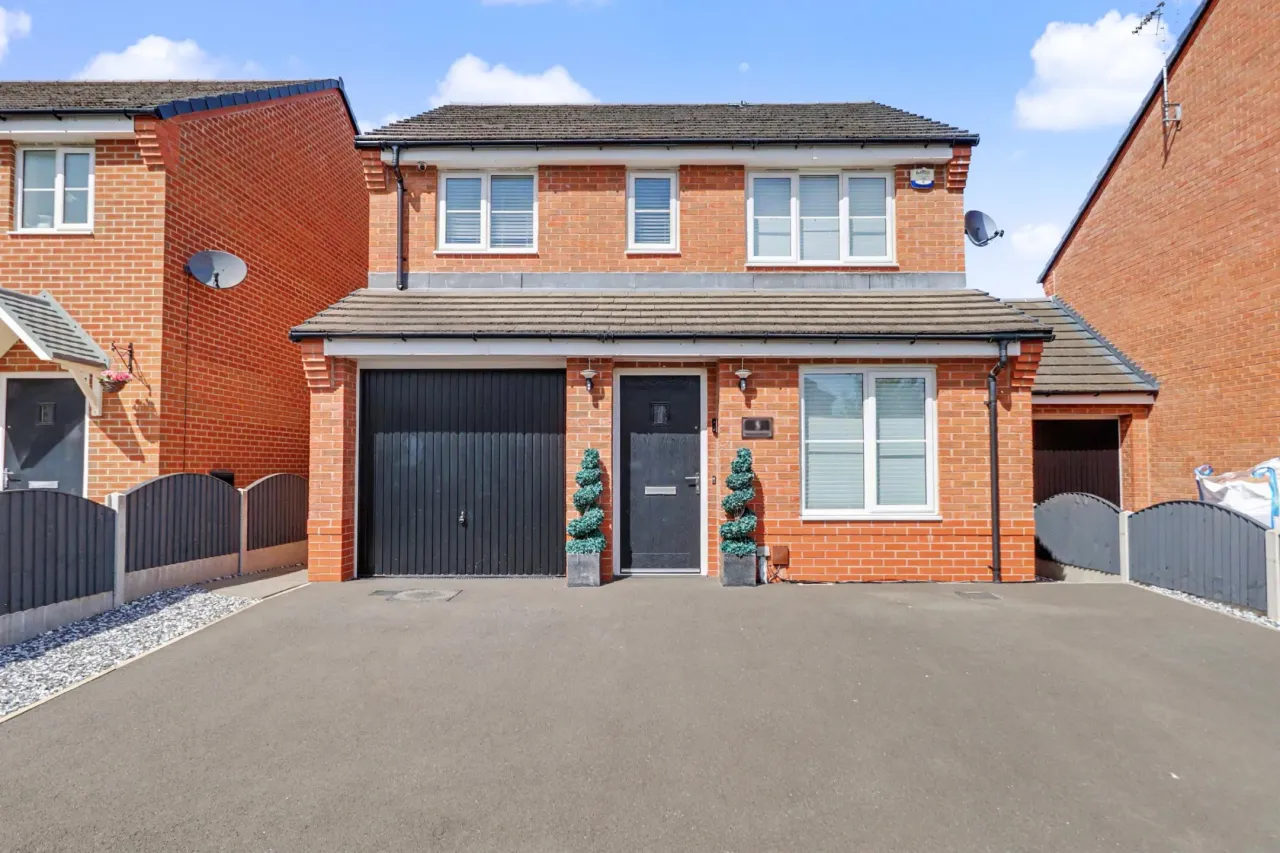 Pickering Croft Place, Crewe, photo 26