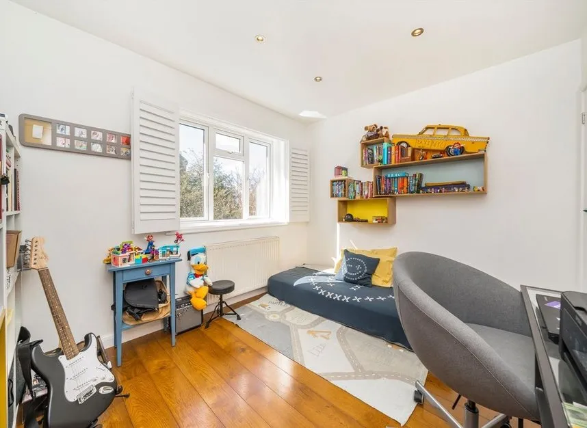 Chesterfield Road, Chiswick, W4, photo 6