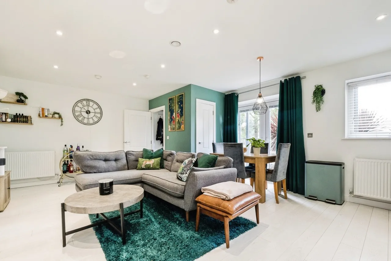 Haven Road, RAINHAM, Essex, RM13, photo 6