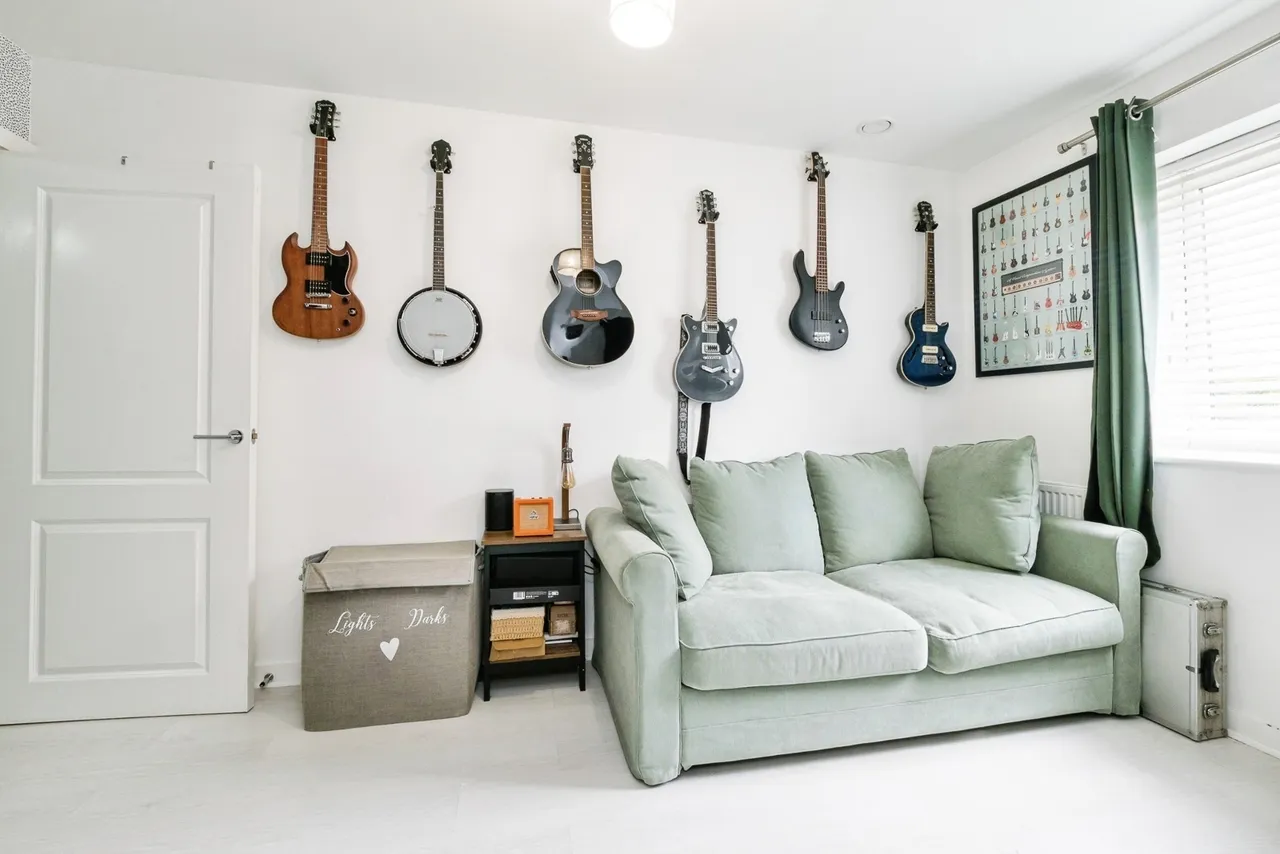 Haven Road, RAINHAM, Essex, RM13, photo 8