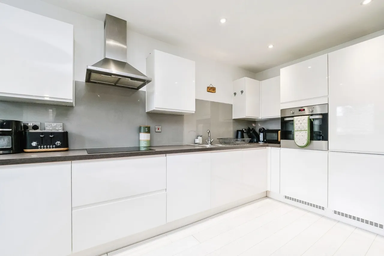 Haven Road, RAINHAM, Essex, RM13, photo 3