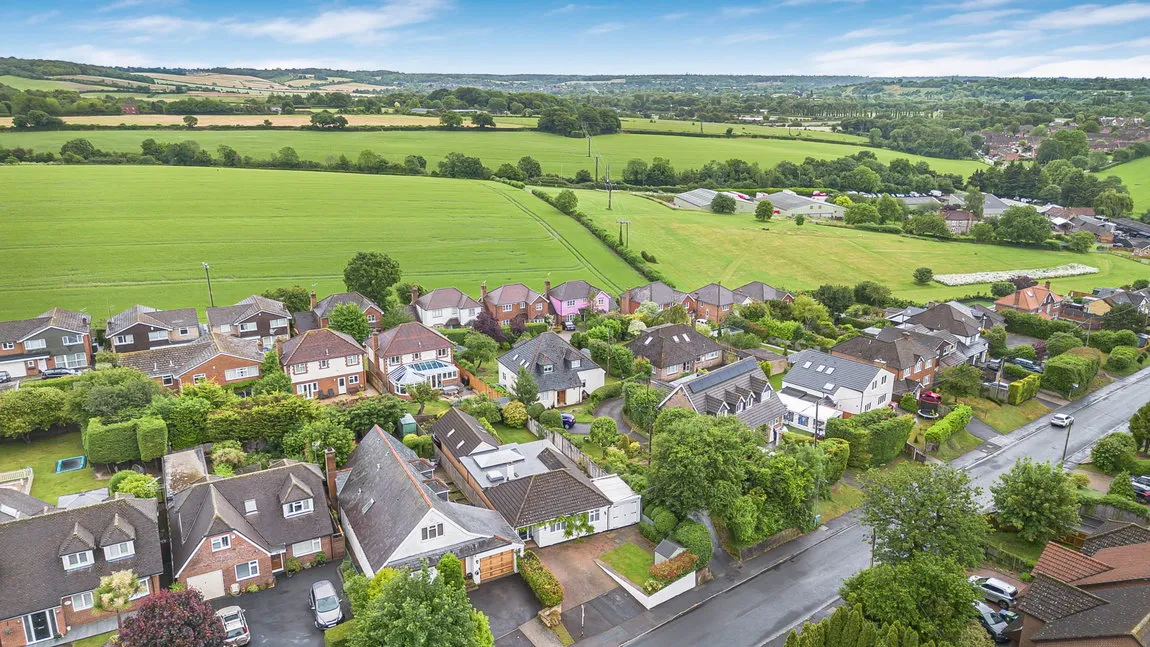 Hill Farm Road, Marlow, SL7 3LU, photo 21