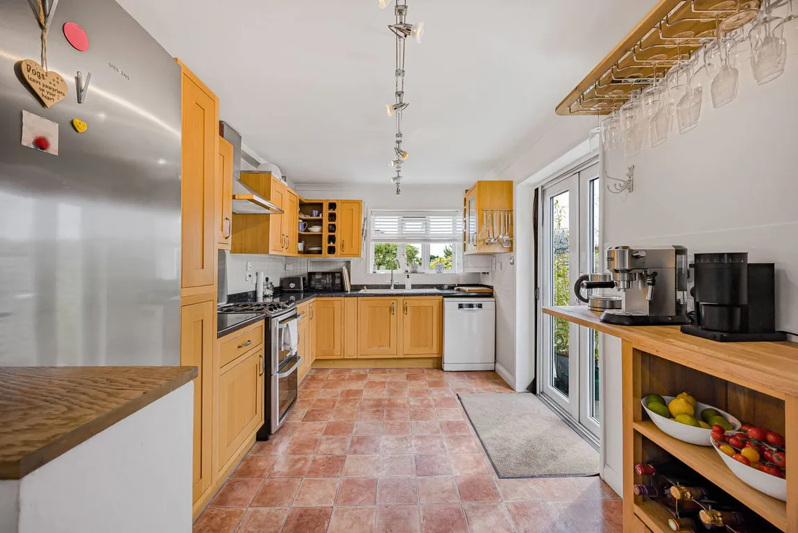 Hill Farm Road, Marlow, SL7 3LU, photo 6