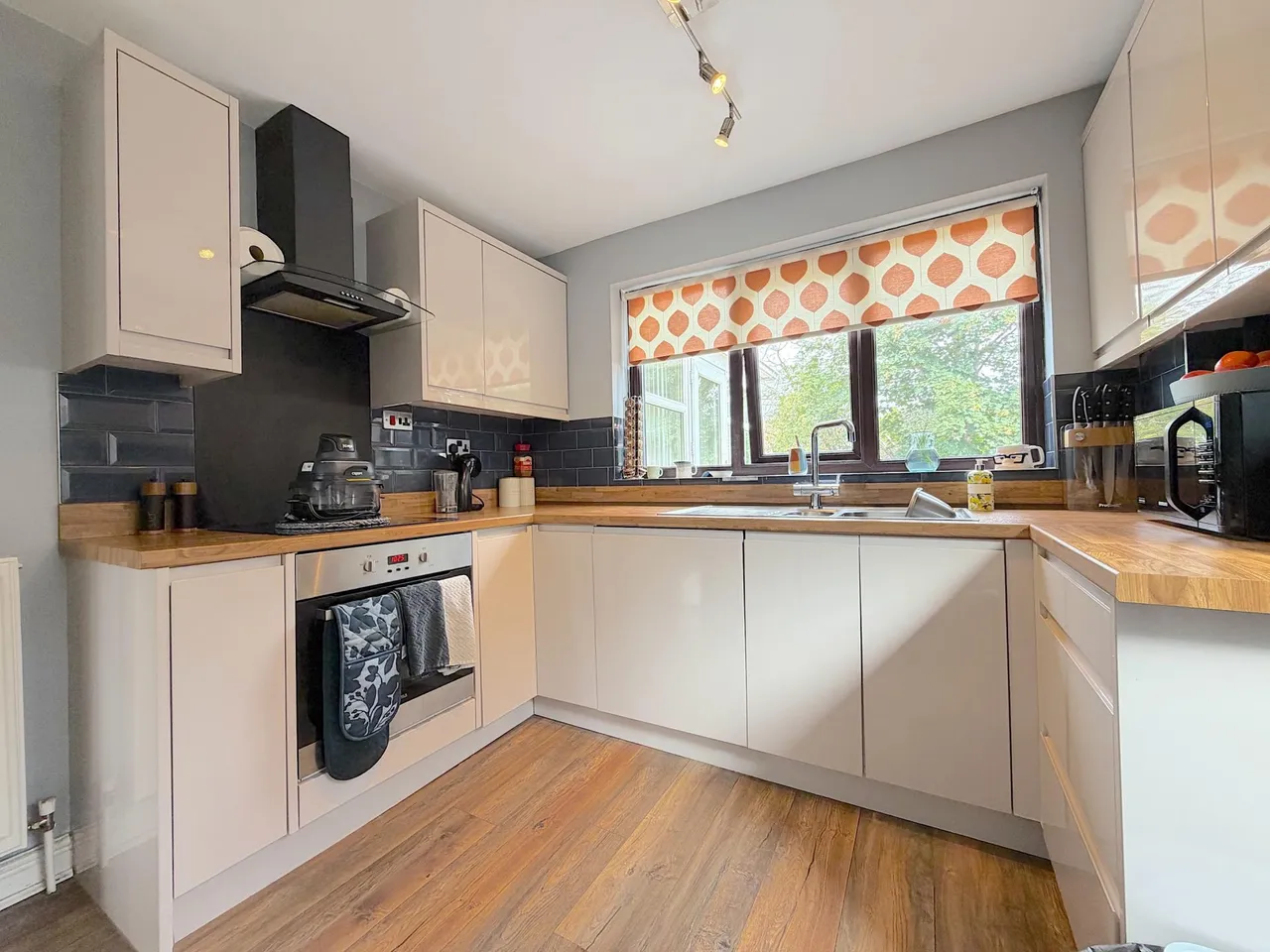 Rosalind Grove, Wednesfield, Wolverhampton, WV11, photo 6