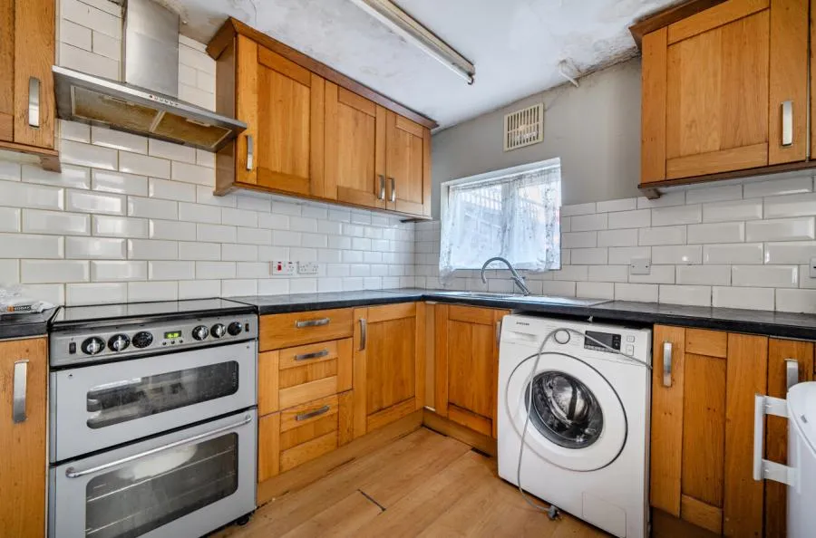 Grange Park Road, London, E10, photo 2