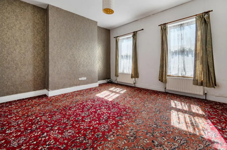 Grange Park Road, London, E10, photo 5