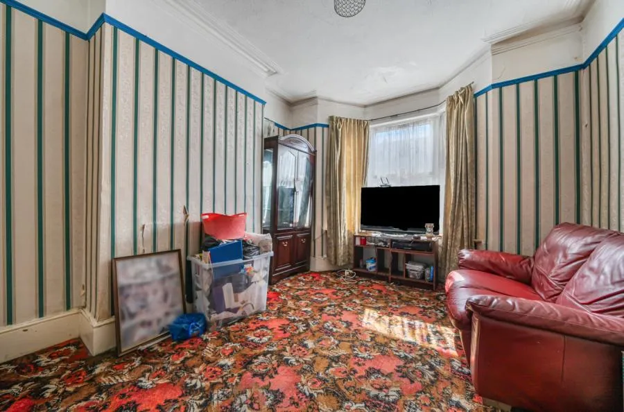 Grange Park Road, London, E10, photo 8