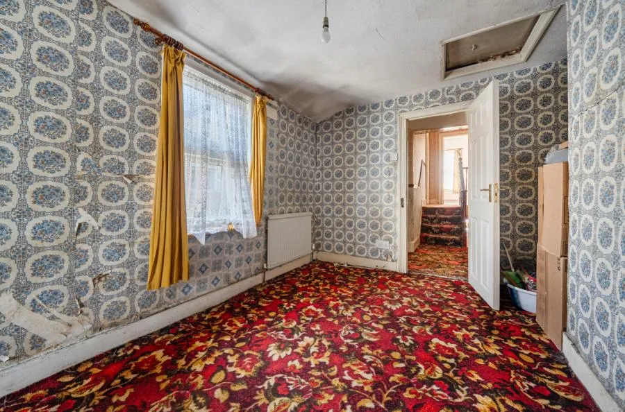 Grange Park Road, London, E10, photo 12