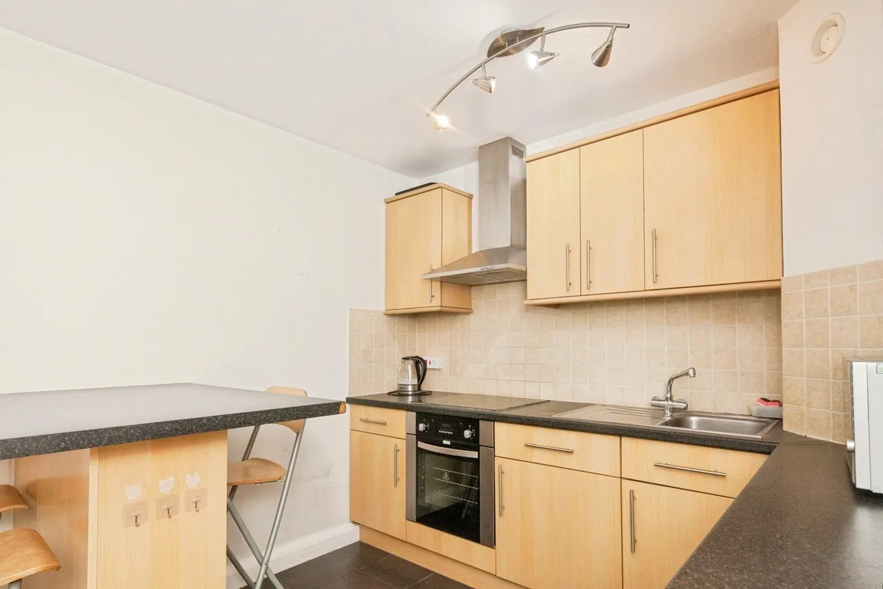 Bramlands Close, London, SW11, photo 8