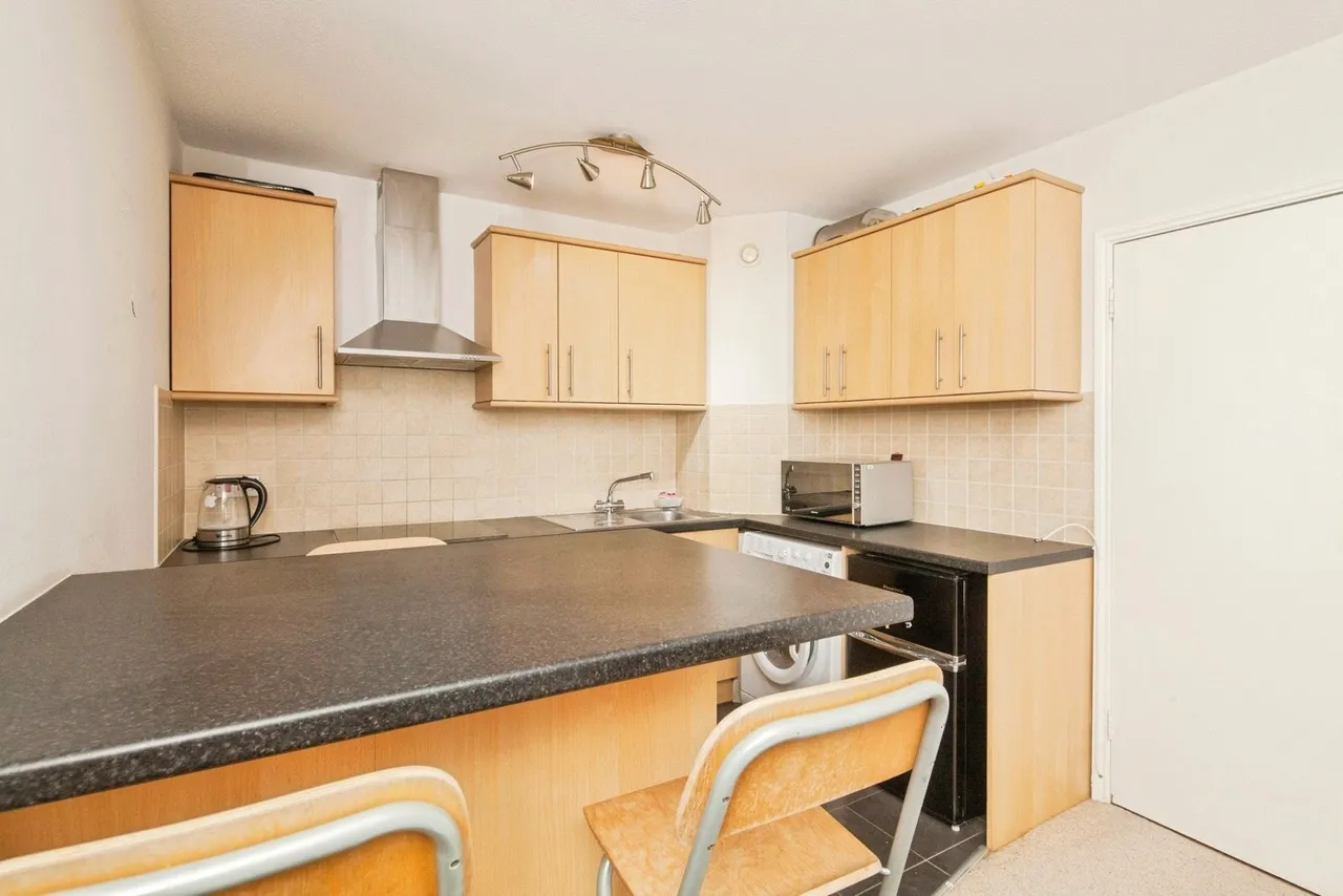 Bramlands Close, London, SW11, photo 9