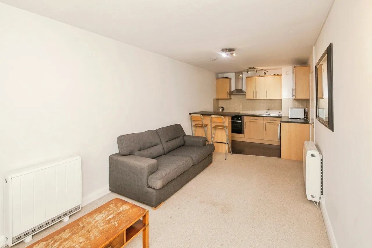 Bramlands Close, London, SW11, photo 14