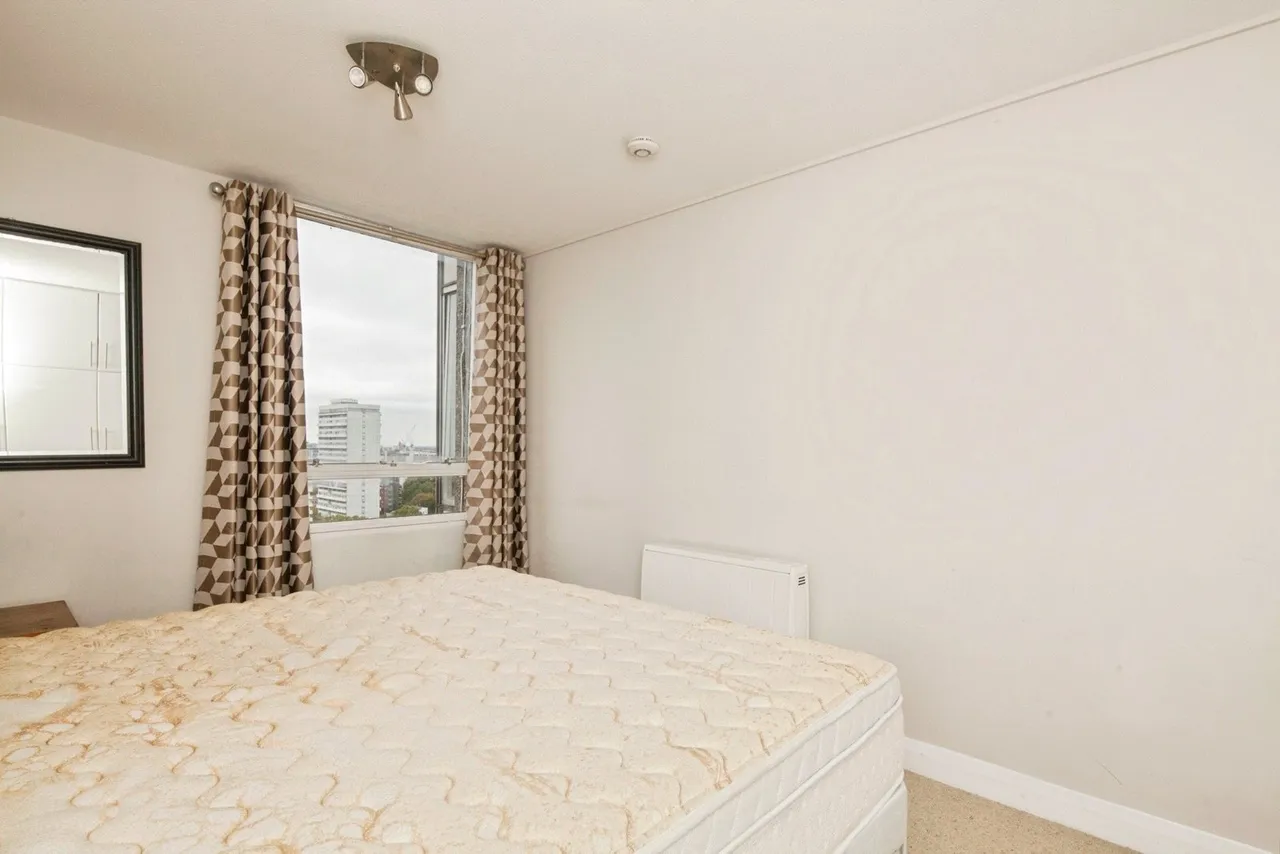 Bramlands Close, London, SW11, photo 4
