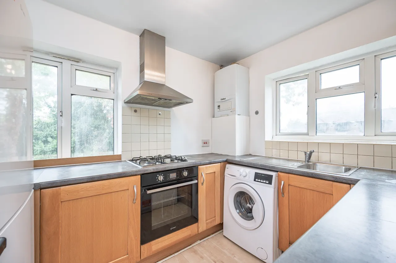 27 Woodside Grove, London, photo 4