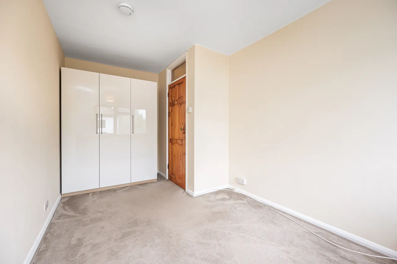 27 Woodside Grove, London, photo 7