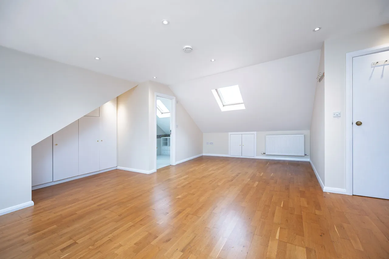 27 Woodside Grove, London, photo 8