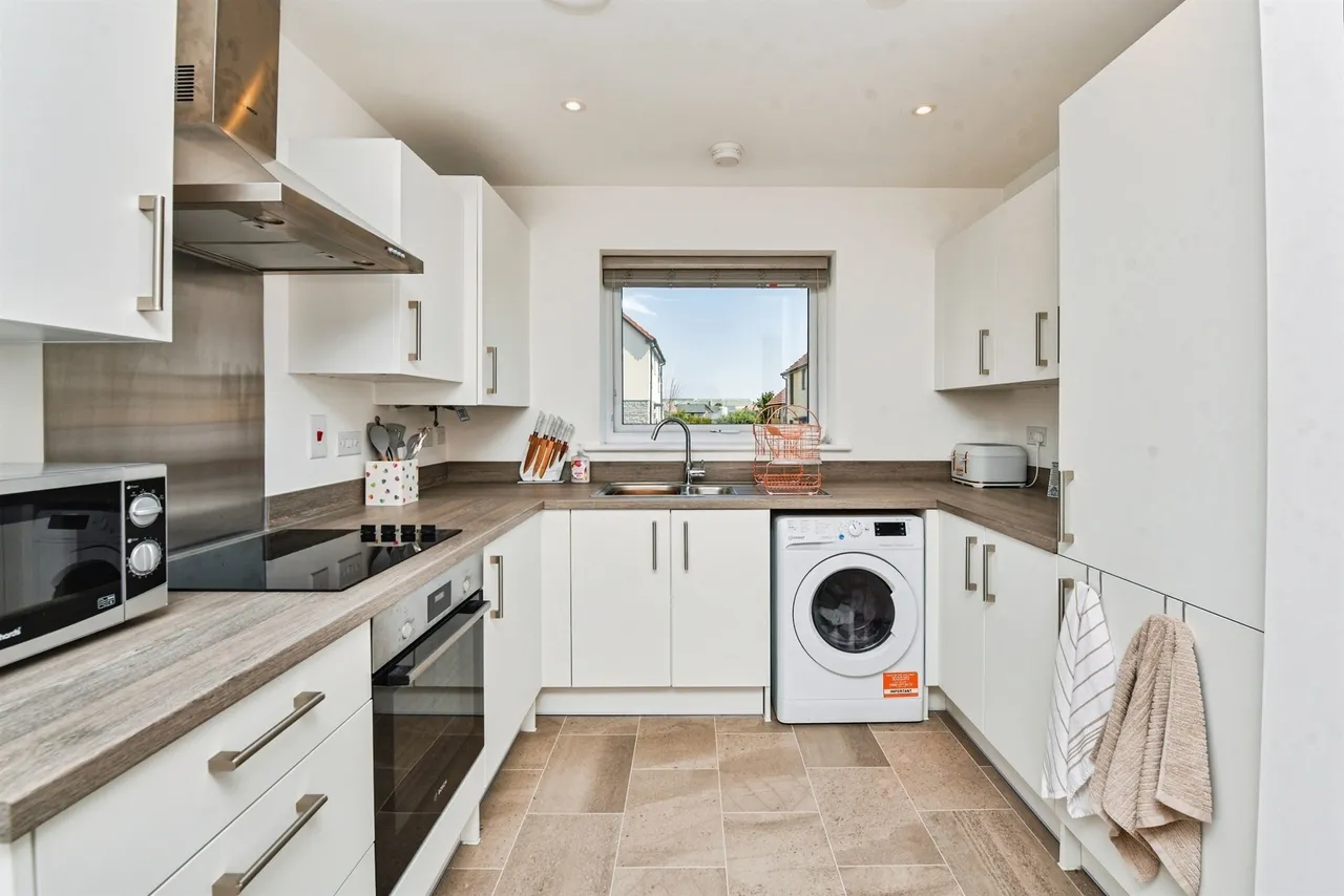 Oakley Way, Frome, BA11, photo 2