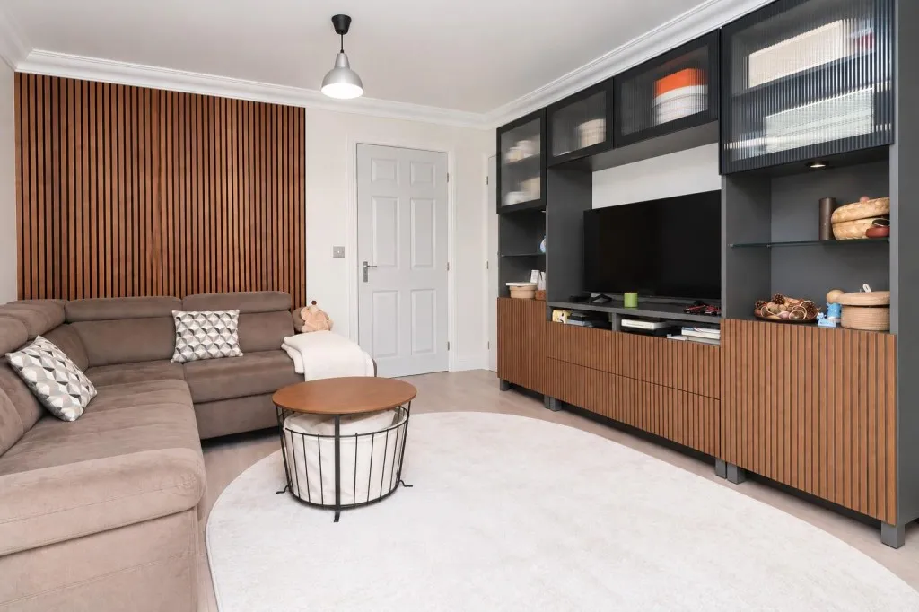 Turgis Road, Elvetham Heath, photo 2