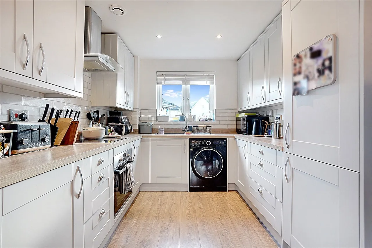 Sherwood Avenue, Larkfield, Aylesford, Kent, ME20, photo 2