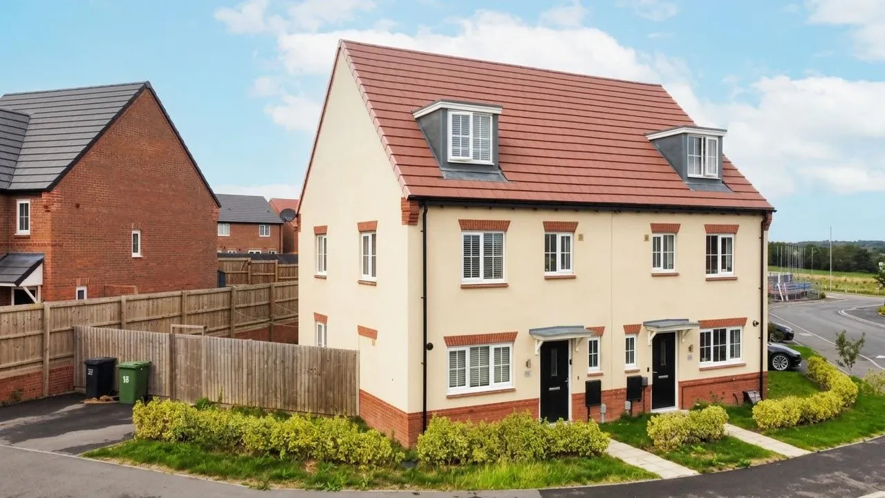 4 bed house for sale, Landseer Crescent, Loughborough