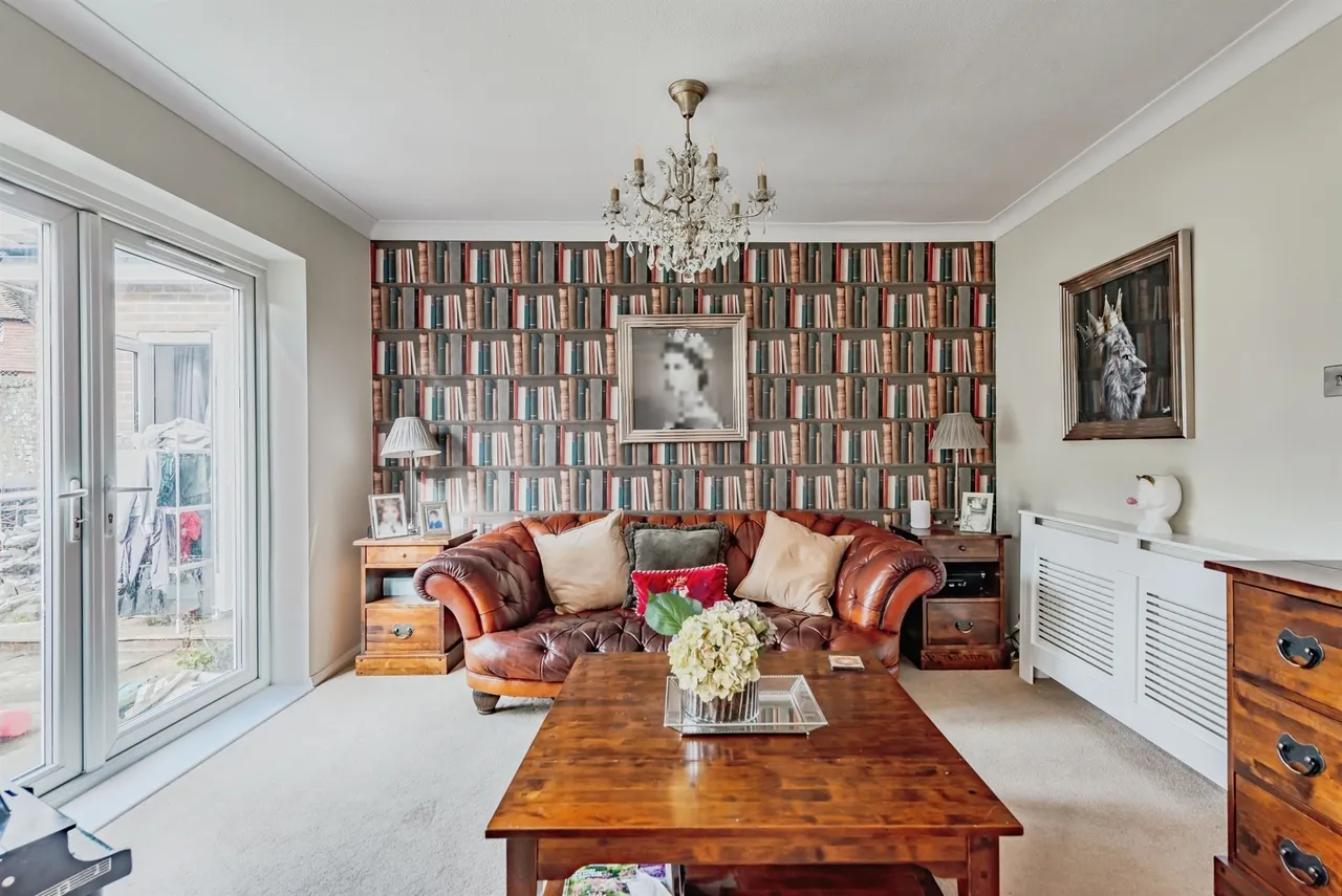 Plough Close, Ifield, RH11, photo 6
