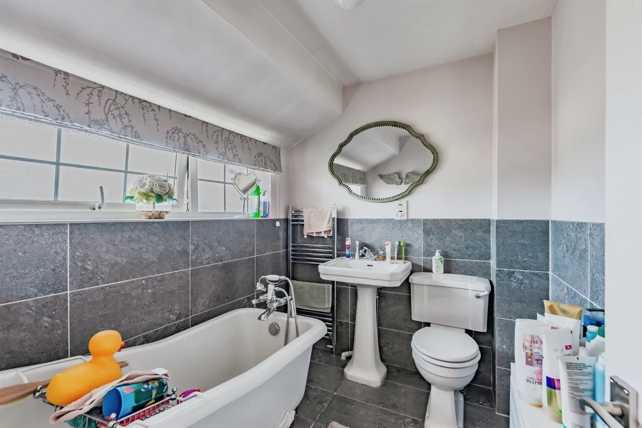 Plough Close, Ifield, RH11, photo 20