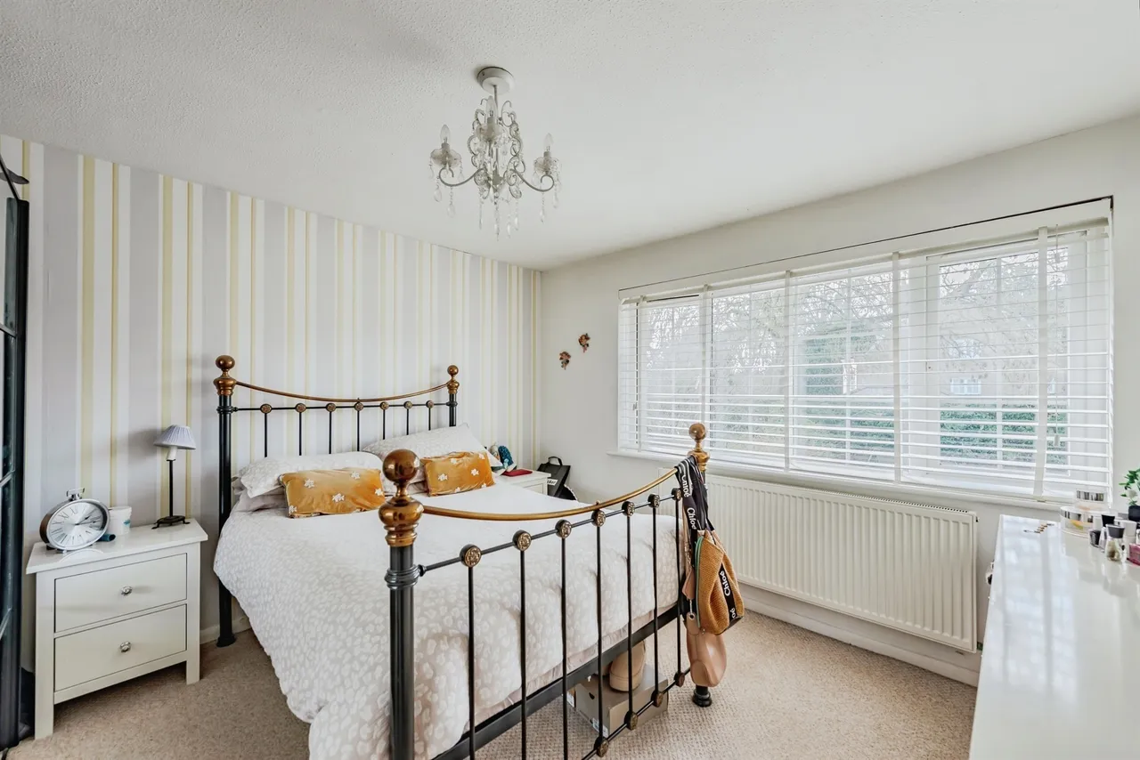Plough Close, Ifield, RH11, photo 14