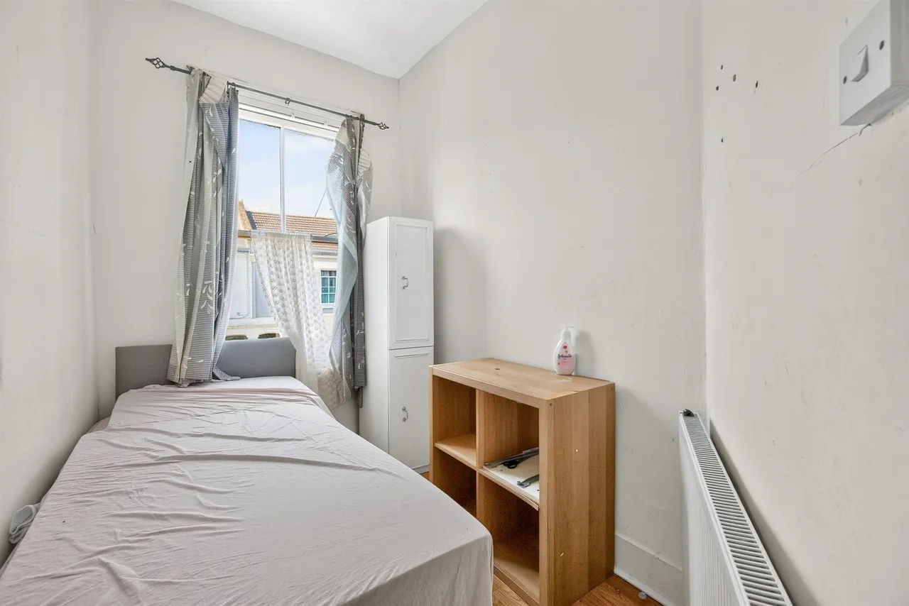 Goldsboro Road, London, SW8, photo 12